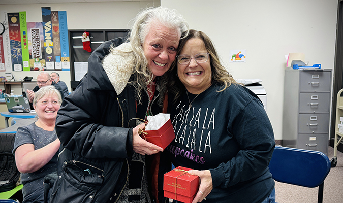  Photo of Sue Runge and Lori Staves